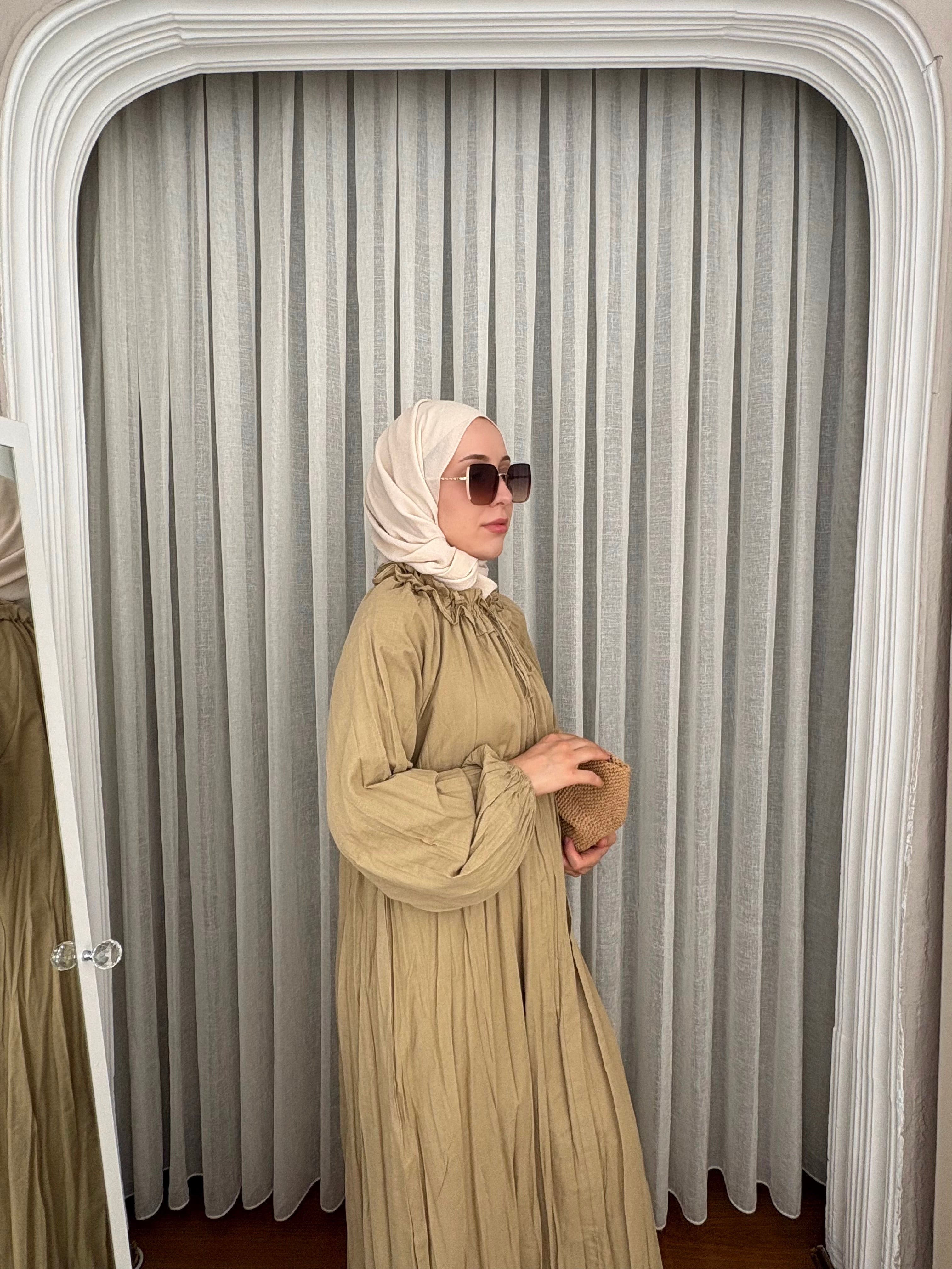Kıraşlı Yaka Fırfırlı  Elbise